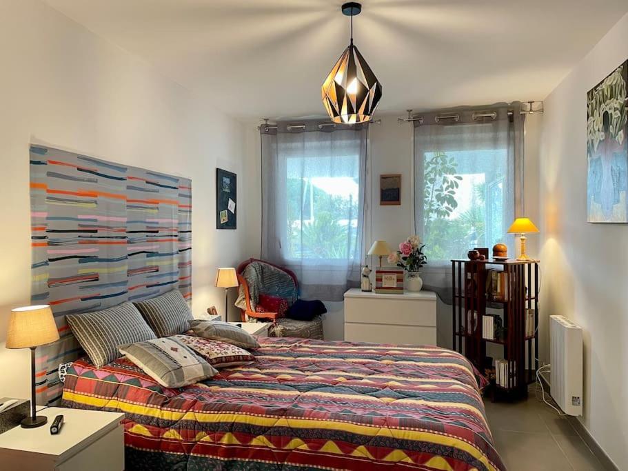 Апартаменти 21 - Tres Agreable Rdc Avec Terrasse Et Parking Бандоль Екстер'єр фото